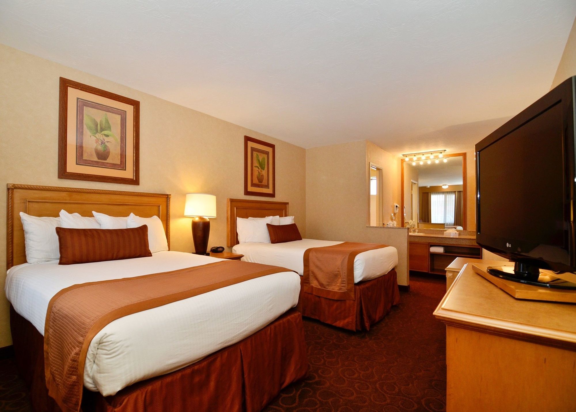 Best Western Plus Pavilions Анахайм Номер фото